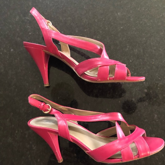 Pink Sandals - Picture 5 of 5